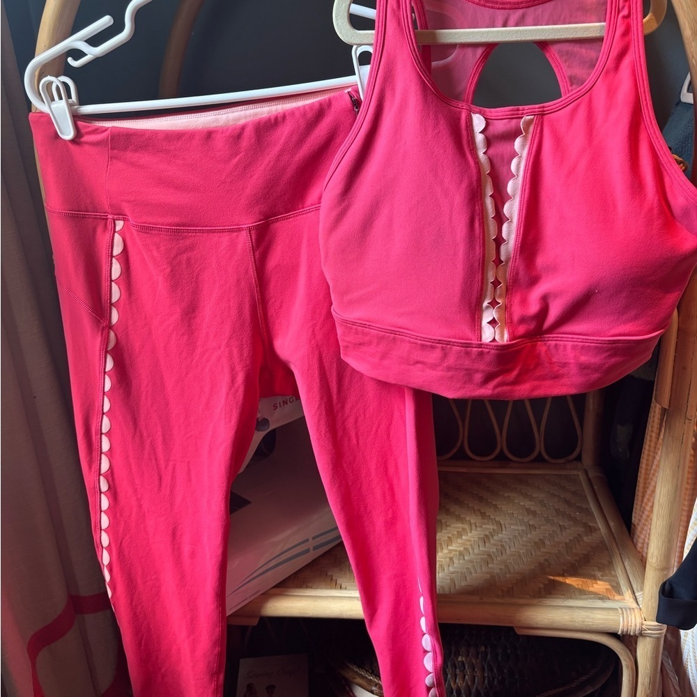 CALIA by Carrie Underwood Paradise Pink Scallop Essential Complete Set - Picture 2 of 7